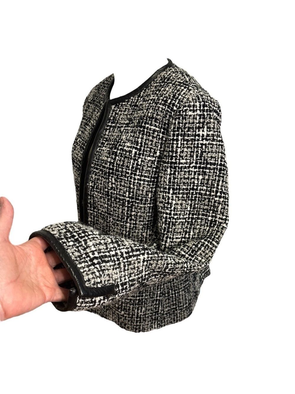 90s JONES NY BLACK & WHITE SALT & PEPPER TWEED JACKET BLACK LEATHER EDGES SZ 14 - Picture 3 of 8